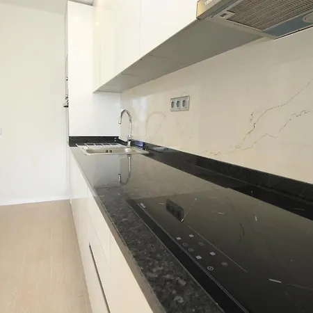 Praia_da_rocha_vista_mar/ocean_view * Portimão